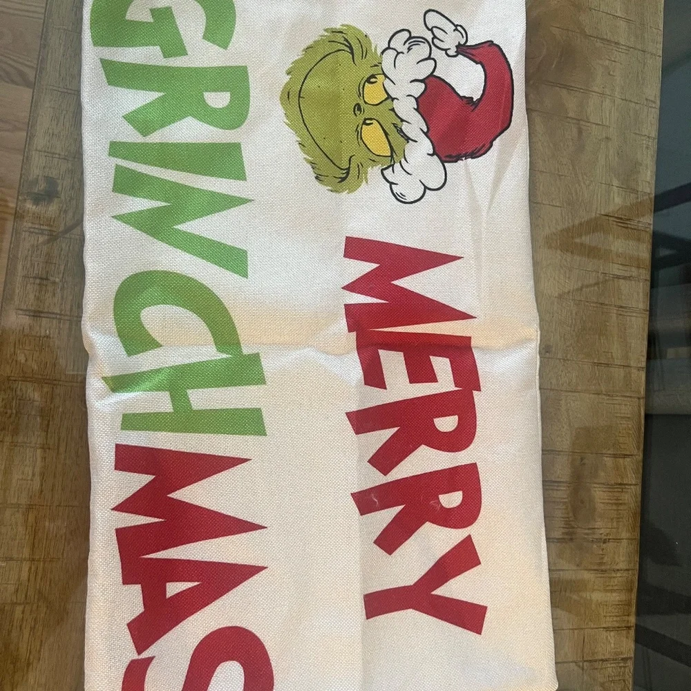 2 grinch pillow covers